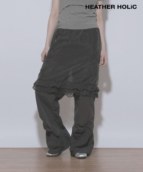 Heather（ヘザー）の「HOLiC レイヤードカーゴパンツ　497247（カーゴパンツ・レディース・ブラック/グレー・FREE）」の2枚目の写真