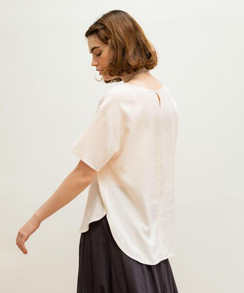 URBAN RESEARCH Sonny Label（アーバンリサーチサニーレーベル）の「リネン混クルーネックブラウスTシャツ（シャツ/ブラウス・レディース・オフホワイト/チャコールグレー/ピンク・FREE）」の16枚目の写真