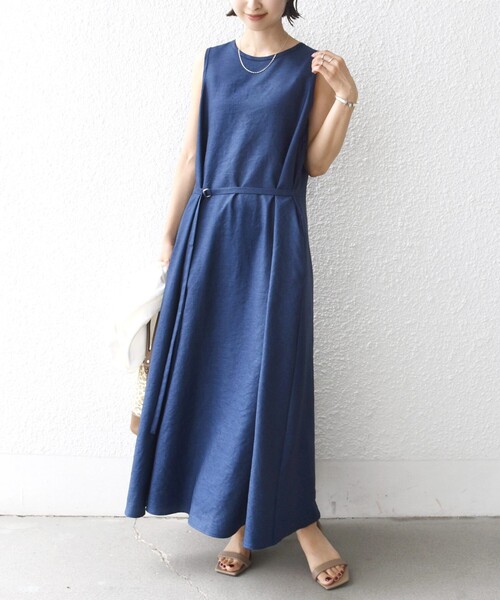 SHIPS(シップス)の「〈接触冷感/吸水速乾/防シワ〉ツイル ノースリーブ ベルト付き ワンピース(ワンピース・レディース・ブラック/ブラウン/ベージュ/ブルー・ONE SIZE)」の8枚目の写真