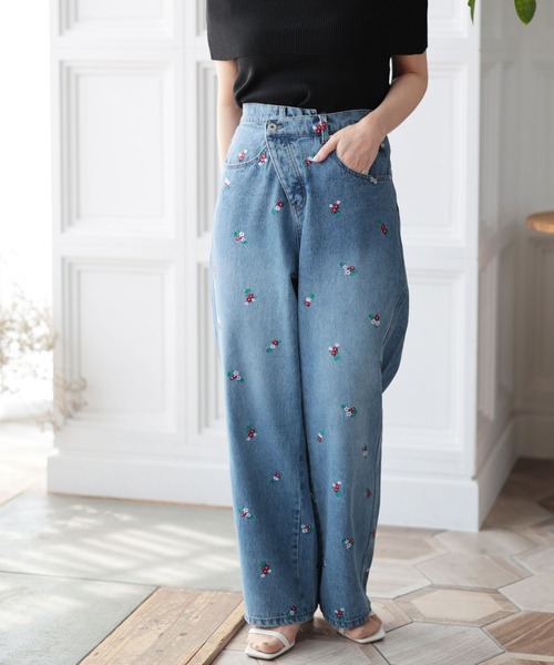 Ruwan yu(ルワンユー)の「小花刺繍ストレートデニムパンツ【大きいサイズ対応】(デニムパンツ・レディース・ブルー・L/LL/3L/4L)」の10枚目の写真