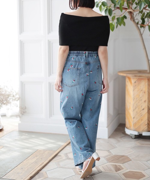 Ruwan yu(ルワンユー)の「小花刺繍ストレートデニムパンツ【大きいサイズ対応】(デニムパンツ・レディース・ブルー・L/LL/3L/4L)」の16枚目の写真