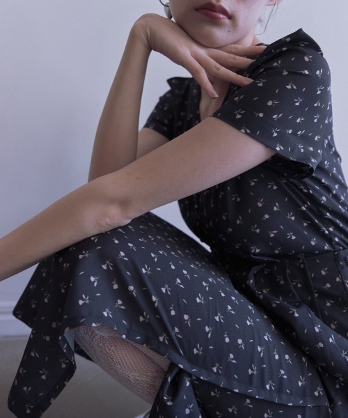 HONEY MI HONEY（ハニーミーハニー）の「floral chiffon puff one-piece（ワンピース・レディース・ブラック/ピンク/ベージュ・FREE）」の18枚目の写真