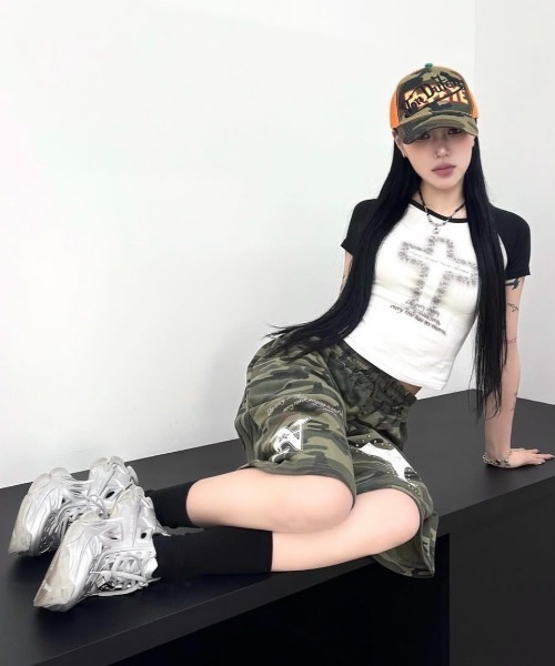 NEXT IMPULSIVE（ネクストインプルーシブ）の「【NEXT IMPULSIVE】Time Space Series-Dad Crocs Shoes / 【ネクストインプルーシブ】ダッドクロックスシューズ（サンダル・メンズ・ブラック/シルバー・26.5cm/25.5cm/24.5cm/23.5cm）」の21枚目の写真
