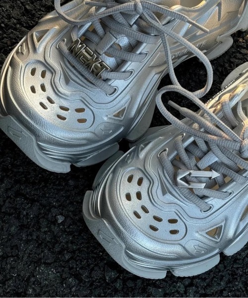 NEXT IMPULSIVE】Time Space Series-Dad Crocs Shoes