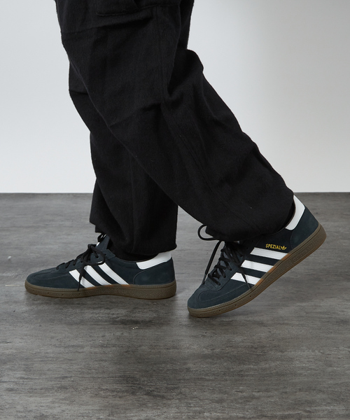 adidas(アディダス)の「WEB限定【adidas/アディダス】HANDBALL SPEZIAL /ハンドボール スペツィアル DB3021(スニーカー・メンズ・ブラック/グレイッシュベージュ・26/27/28)」の11枚目の写真