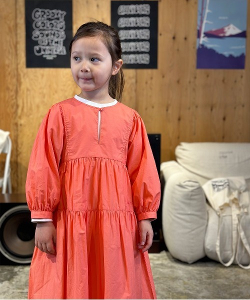 GROOVY COLORS(グルービーカラーズ)の「Loan Tiered Dress(ワンピース・キッズ・ピンク・115/125)」の1枚目の写真