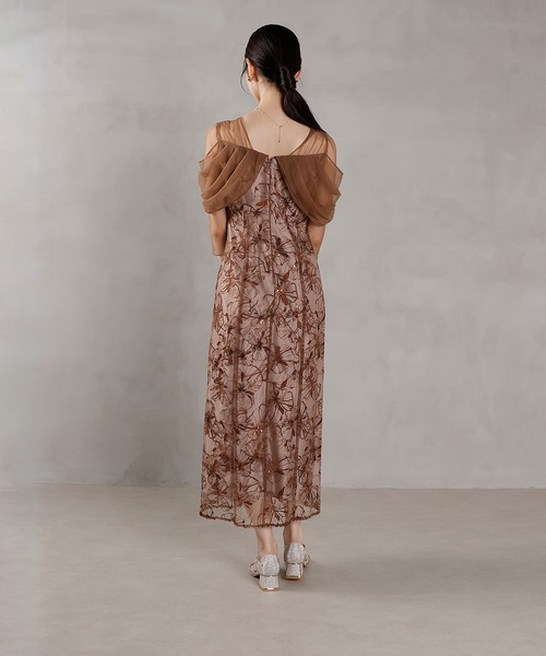 Kana チュールドレープ 花刺繍 オケージョンドレス 美品　Mサイズ チュールドレープ スパンコール 花刺繍 ドレス 結婚式