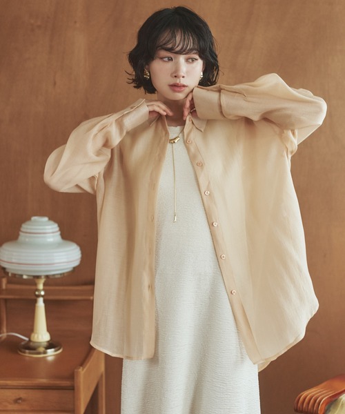 LAULEN（ローレン）の「back open cut sheer shirt /バックオープンカットシアーシャツ（シャツ/ブラウス・レディース・ベージュ/アイボリー・FREE）」の5枚目の写真