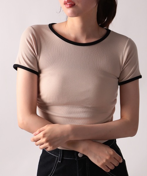 NANAHACHI（ナナハチ）の「バイカラー コンパクト半袖Tシャツ（Tシャツ/カットソー・レディース・グレー/ベージュ/ホワイト・FREE）」の4枚目の写真