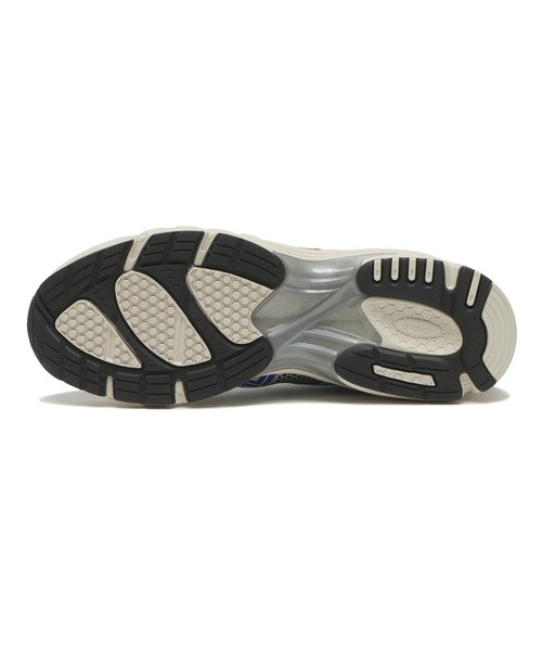 ASICS（アシックス）の「GEL-DS TRAINER 14　1203A607.103（スニーカー・メンズ・ホワイト・28.0cm/27.5cm/24.0cm/23.5cm/23.0cm/27.0cm/26.5cm/26.0cm/25.5cm/25.0cm/24.5cm/29.0cm/28.5cm/22.5cm）」の7枚目の写真