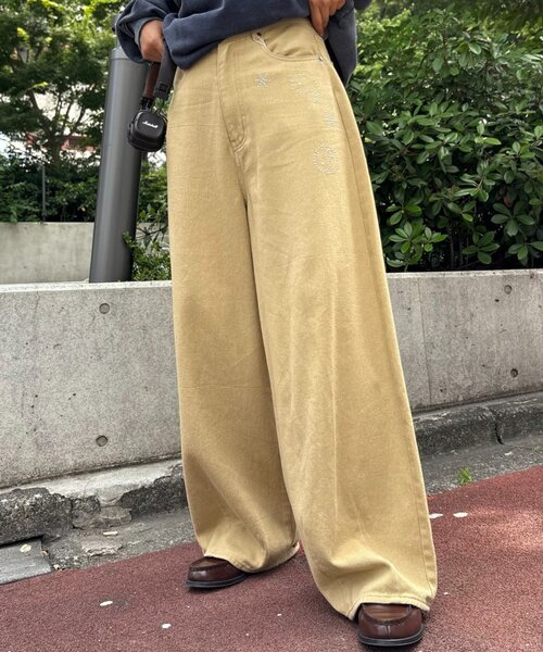 CIAOPANIC TYPY(チャオパニックティピー)の「■【UNISEX】ホットフィットカーブチノパンツ(チノパンツ・レディース・ブラック/アイボリー/ベージュ・LARGE/MEDIUM)」の17枚目の写真