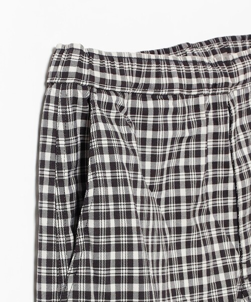 BEAMS(ビームス)の「ワイドストレート チェック カーゴ パンツ(その他パンツ・メンズ・ダークブラウン/チャコールグレー・S/XL/L/M)」の5枚目の写真