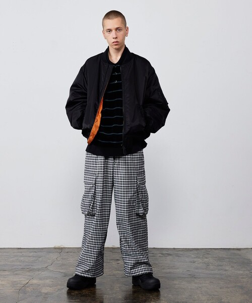 BEAMS(ビームス)の「ワイドストレート チェック カーゴ パンツ(その他パンツ・メンズ・ダークブラウン/チャコールグレー・S/XL/L/M)」の10枚目の写真