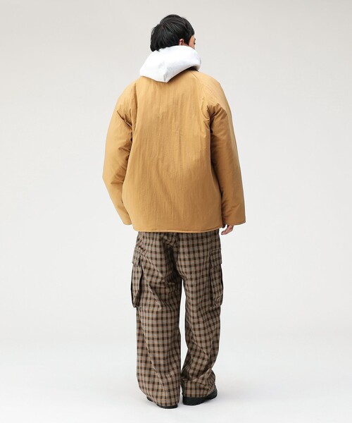 BEAMS(ビームス)の「ワイドストレート チェック カーゴ パンツ(その他パンツ・メンズ・ダークブラウン/チャコールグレー・S/XL/L/M)」の19枚目の写真