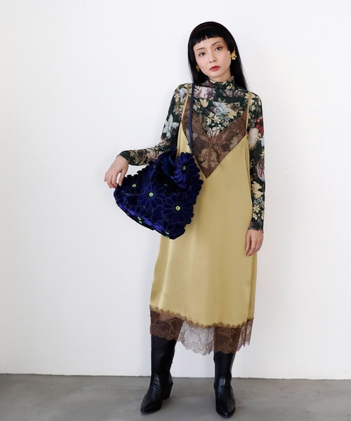 Three Four Time（ｽﾘｰﾌｫｰﾀｲﾑ）の「サテンレースキャミワンピース（ワンピース・レディース・ブラック/マスタード/ベージュ・FREE）」の3枚目の写真