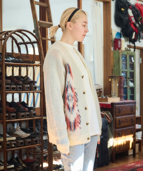 PENDLETON(ペンドルトン)の「PENDLETON/ペンドルトン シャギー Vネックカーディガン(カーディガン/ボレロ・メンズ・ベージュ/アイボリー/ブラック・MEDIUM/LARGE)」の9枚目の写真
