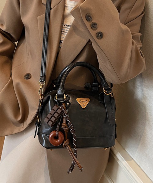 c.u.l（シーユーエル）の「じゃらじゃら キーホルダー チャーム付き ショルダーミニボストンバッグ cula1248（ショルダーバッグ・レディース・ブラック/ブラウン・FREE）」の3枚目の写真