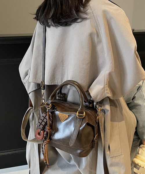 c.u.l（シーユーエル）の「じゃらじゃら キーホルダー チャーム付き ショルダーミニボストンバッグ cula1248（ショルダーバッグ・レディース・ブラック/ブラウン・FREE）」の6枚目の写真