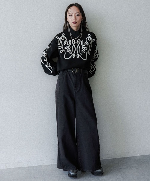 HARE（ハレ）の「コードシシュウニットプルオーバー(HARE)（ニット/セーター・レディース・ブラック/グリーン・FREE）」の3枚目の写真