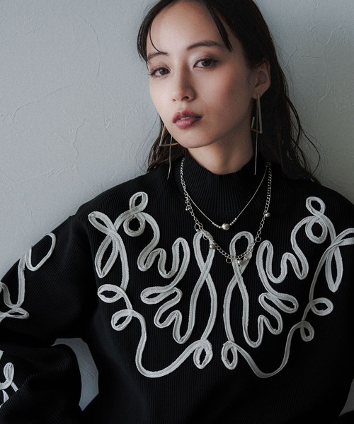 HARE（ハレ）の「コードシシュウニットプルオーバー(HARE)（ニット/セーター・レディース・ブラック/グリーン・FREE）」の9枚目の写真