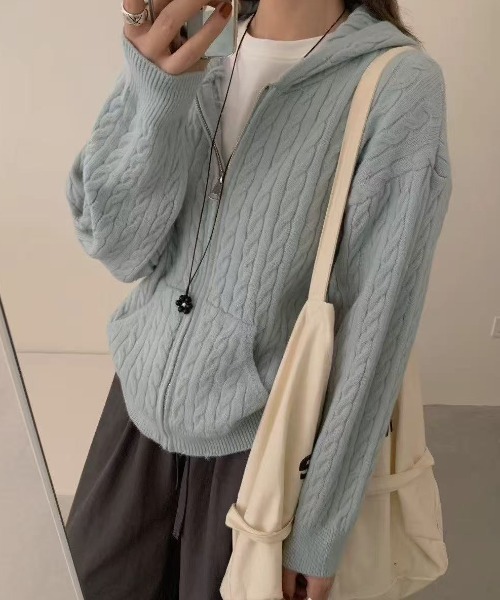 ✨美品✨高級感✨バーバリーブルーレーベル　ケーブルニットパーカー　カーディガン ケーブルニットパーカー レディース 長袖[品番：KH000014211]｜VIVID