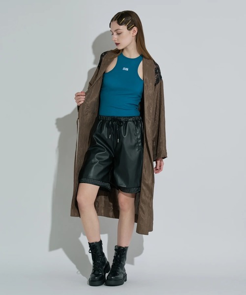 ANNA SUI NYC（アナ スイ エヌ ワイ シー）の「ANNA SUI NYC/アナ スイ エヌワイシー/PUレザーハーフパンツ（その他パンツ・レディース・ブラック/ホワイト・F）」の5枚目の写真