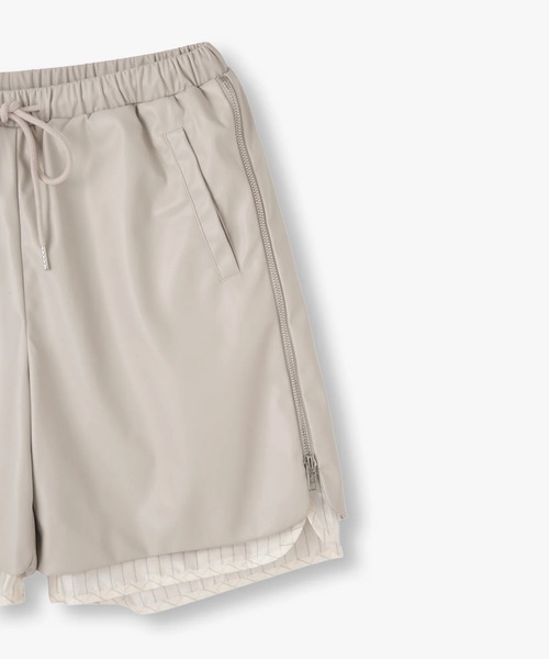 ANNA SUI NYC（アナ スイ エヌ ワイ シー）の「ANNA SUI NYC/アナ スイ エヌワイシー/PUレザーハーフパンツ（その他パンツ・レディース・ブラック/ホワイト・F）」の8枚目の写真