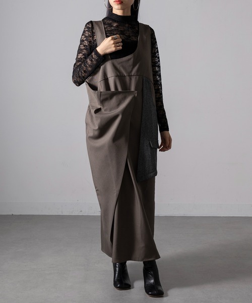 MAGASIN DE MODE Onjna(マガジンデモードオンジェナ )の「【MAGASIN DE MODE Onjna】アシメショルダーラップワンピース オールインワン trc(ワンピース・レディース・グレー/ブラック/ブラウン・FREE)」の6枚目の写真