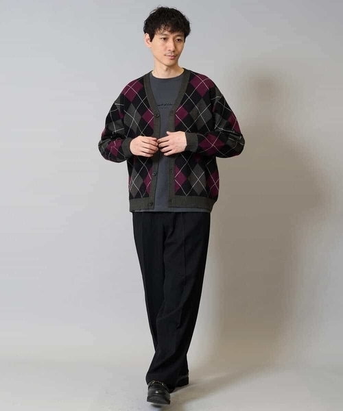 a.v.v（アーヴェヴェ）の「【洗濯機で洗える】アーガイルジャカードニットカーディガン（カーディガン/ボレロ・メンズ・チャコールグレー/ネイビー・46/48）」の6枚目の写真