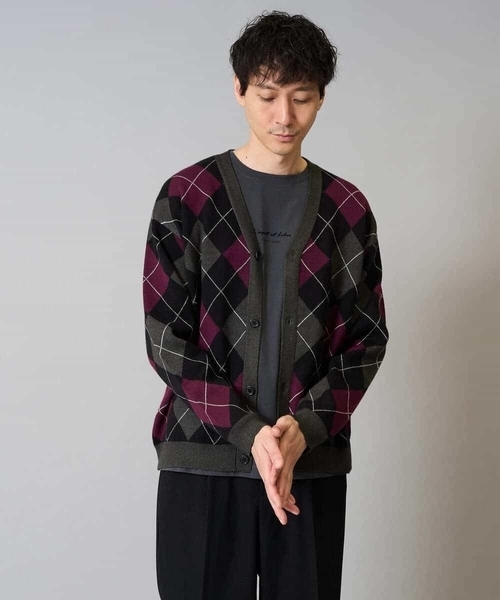 a.v.v（アーヴェヴェ）の「【洗濯機で洗える】アーガイルジャカードニットカーディガン（カーディガン/ボレロ・メンズ・チャコールグレー/ネイビー・46/48）」の17枚目の写真