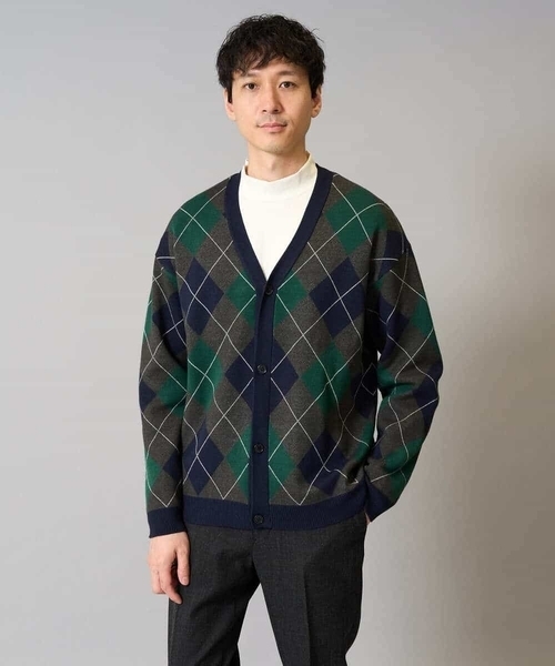 a.v.v（アーヴェヴェ）の「【洗濯機で洗える】アーガイルジャカードニットカーディガン（カーディガン/ボレロ・メンズ・チャコールグレー/ネイビー・46/48）」の5枚目の写真