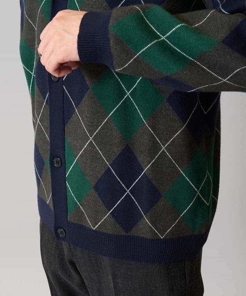 a.v.v（アーヴェヴェ）の「【洗濯機で洗える】アーガイルジャカードニットカーディガン（カーディガン/ボレロ・メンズ・チャコールグレー/ネイビー・46/48）」の9枚目の写真