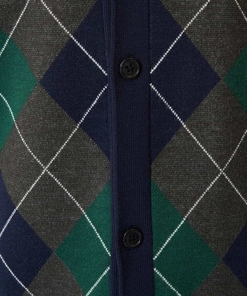 a.v.v（アーヴェヴェ）の「【洗濯機で洗える】アーガイルジャカードニットカーディガン（カーディガン/ボレロ・メンズ・チャコールグレー/ネイビー・46/48）」の12枚目の写真