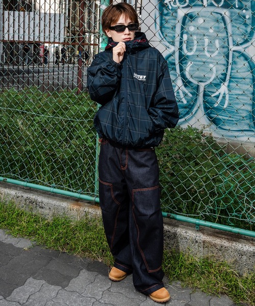 セール】ポリナイロン 総柄チェック ロゴ刺繍 フードブルゾン