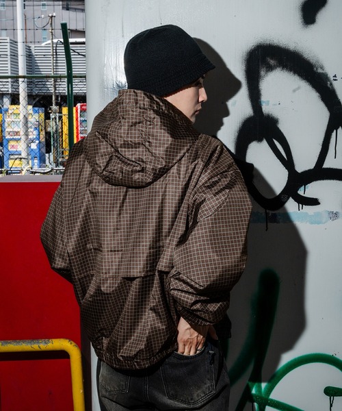 セール】ポリナイロン 総柄チェック ロゴ刺繍 フードブルゾン