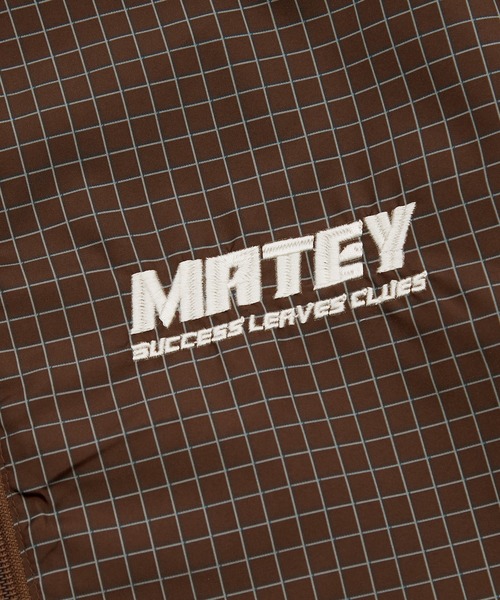 improves（インプローブス）の「ポリナイロン 総柄チェック ロゴ刺繍 フードブルゾン（ナイロンジャケット・メンズ・ブラック/ネイビー/ブラウン・MEDIUM/LARGE）」の21枚目の写真