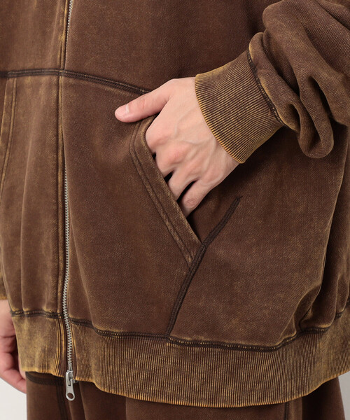 Purple&Yellow（パープルアンドイエロー）の「フロスト加工裏毛 パーカ（パーカー・メンズ・サックスブルー/ブラウン/ブラック・MEDIUM/SMALL/LARGE）」の4枚目の写真