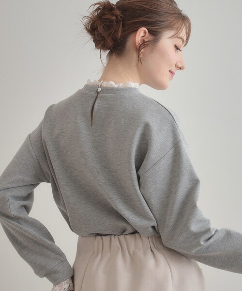 couture brooch（クチュールブローチ）の「【大人可愛い・きれいめ】フリルデザインダンボールプルオーバー（Tシャツ/カットソー・レディース・ライトグレー/ブラック・40/38/42/36）」の8枚目の写真