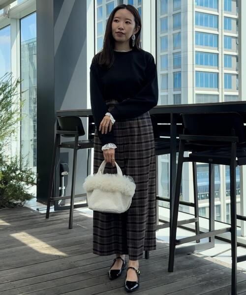 couture brooch（クチュールブローチ）の「【大人可愛い・きれいめ】フリルデザインダンボールプルオーバー（Tシャツ/カットソー・レディース・ライトグレー/ブラック・40/38/42/36）」の21枚目の写真