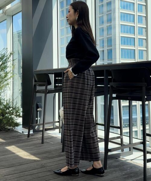 couture brooch（クチュールブローチ）の「【大人可愛い・きれいめ】フリルデザインダンボールプルオーバー（Tシャツ/カットソー・レディース・ライトグレー/ブラック・40/38/42/36）」の22枚目の写真