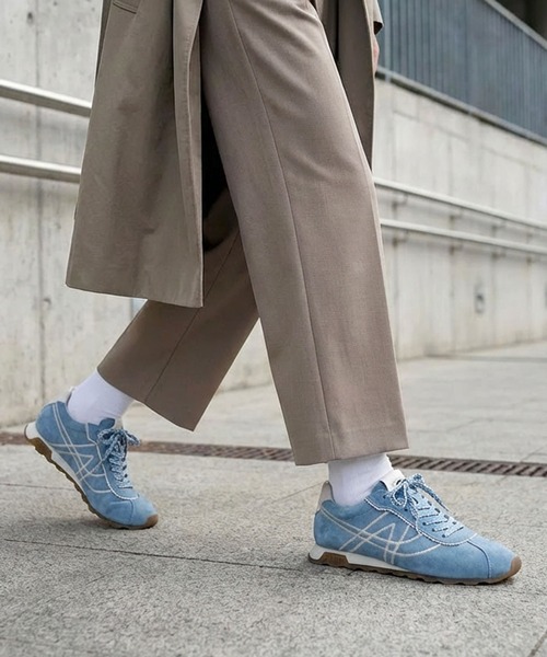 ASH（アッシュ）の「ASH/アッシュ【KILLER】軽量ローカットスニーカー フラットソール 3.5cmヒール スエード（スニーカー・レディース・ブラウン/スカイブルー・36/37/38/39/35）」の2枚目の写真