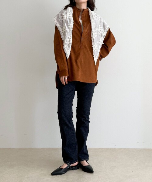 fredy emue(フレディエミュ)の「【LANCER CLOTHING CORPORATION】STANDCOLLAR SHIRTS SUEDE(シャツ/ブラウス・レディース・ブラウン/キャメル・38)」の3枚目の写真