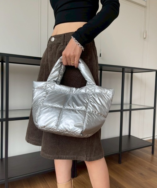 AMAIL（アマイル）の「Quilted Bag（ハンドバッグ・レディース・ブラック/シルバー・FREE）」の7枚目の写真