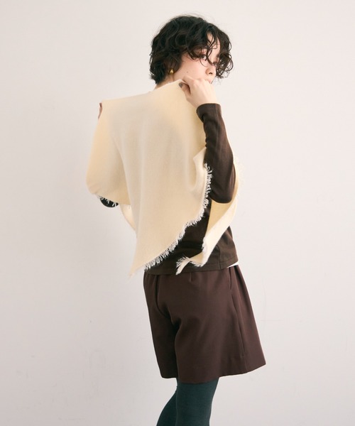 Trish（トリッシュ）の「フリンジトライアングルマフラー（ストール/ショール・レディース・グレー/アイボリー/ブラック・FREE）」の22枚目の写真