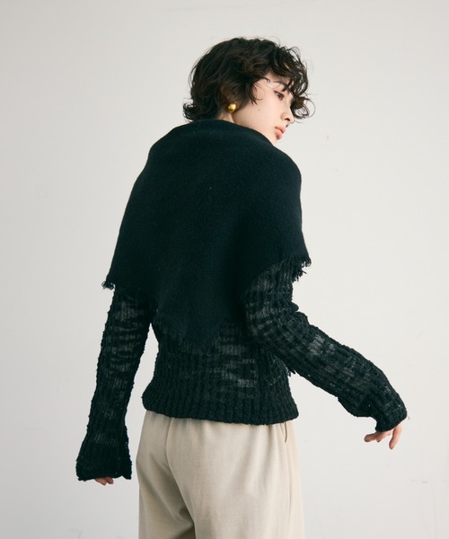 Trish（トリッシュ）の「フリンジトライアングルマフラー（ストール/ショール・レディース・グレー/アイボリー/ブラック・FREE）」の10枚目の写真