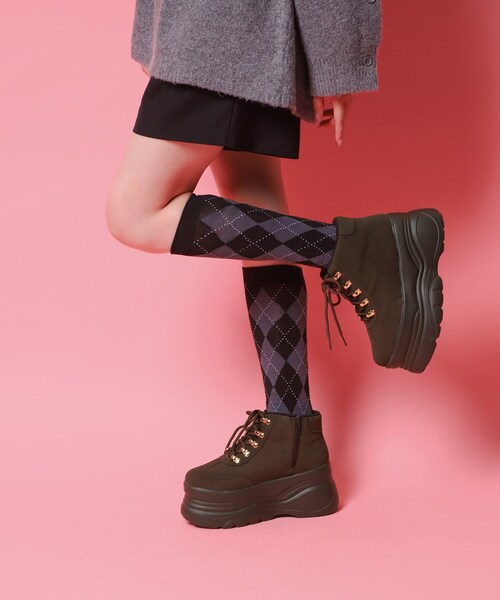 cs T&P(シーエスティーアンドピー)の「厚底ハイカットスニーカー(スニーカー・レディース・ベージュ/ダークブラウン/ブラック・S/M/L/LL)」の2枚目の写真