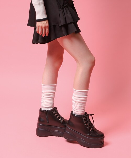 cs T&P(シーエスティーアンドピー)の「厚底ハイカットスニーカー(スニーカー・レディース・ベージュ/ダークブラウン/ブラック・S/M/L/LL)」の5枚目の写真