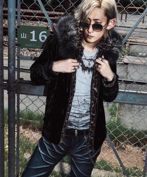 FUGA（フーガ）の「『FUGA/フーガ』ファー付きベロアパーカー