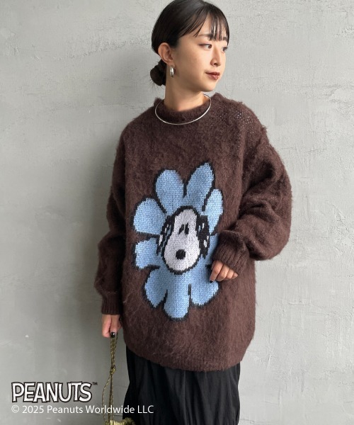 SEQUENZ（シークエンズ）の「【WEB限定】[SEQUENZ/シークエンズ] SNOOPY フラワー柄 ジャガードニット（ニット/セーター・レディース・アイボリー/ブラウン・M/L/XL）」の3枚目の写真