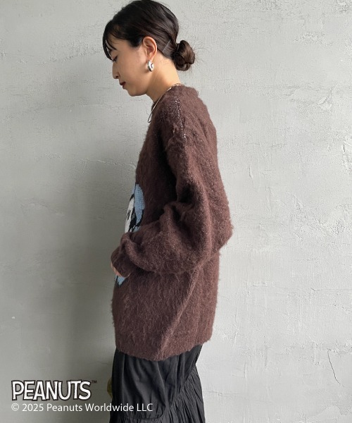 SEQUENZ（シークエンズ）の「【WEB限定】[SEQUENZ/シークエンズ] SNOOPY フラワー柄 ジャガードニット（ニット/セーター・レディース・アイボリー/ブラウン・M/L/XL）」の4枚目の写真